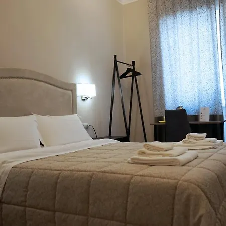 Re Di Smirne By Apulia 4*