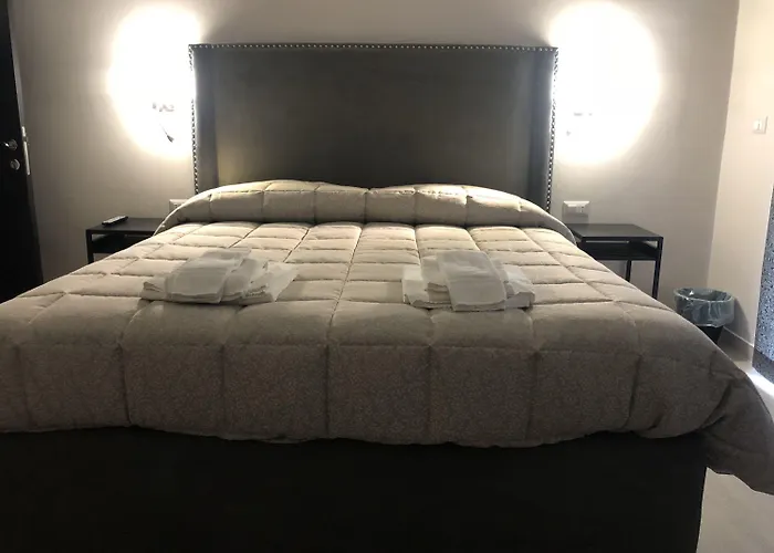 בית הארחה Re Di Smirne By Apulia בארי