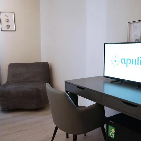 Re Di Smirne By Apulia