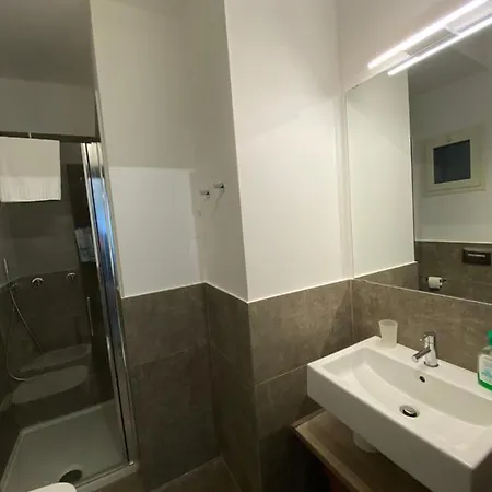 Re Di Smirne By Apulia 4*