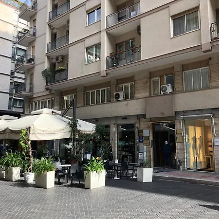 Re Di Smirne By Apulia باري