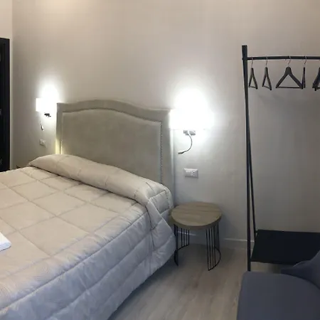 Re Di Smirne By Apulia 4*